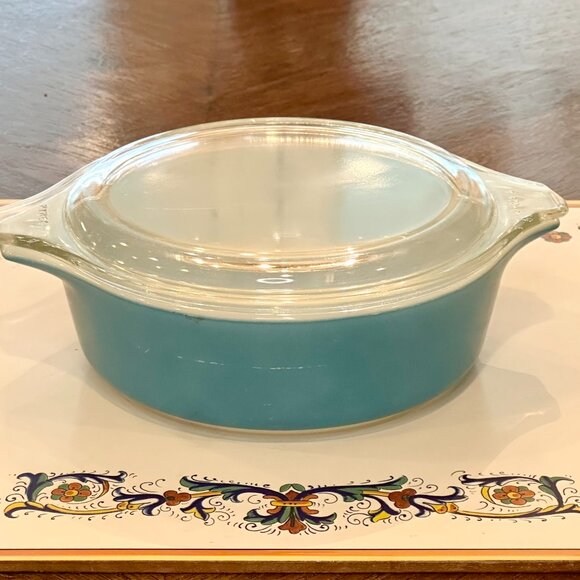 Pyrex Other - Vintage turquoise Pyrex #471 Cinderella Round Casserole Dish with Lid 470-C